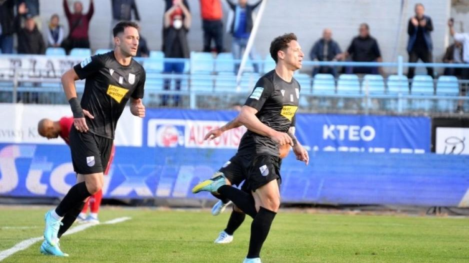 Έτοιμος να φορέσει τα γαλάζια ο ντε Βινσέντι! thumb