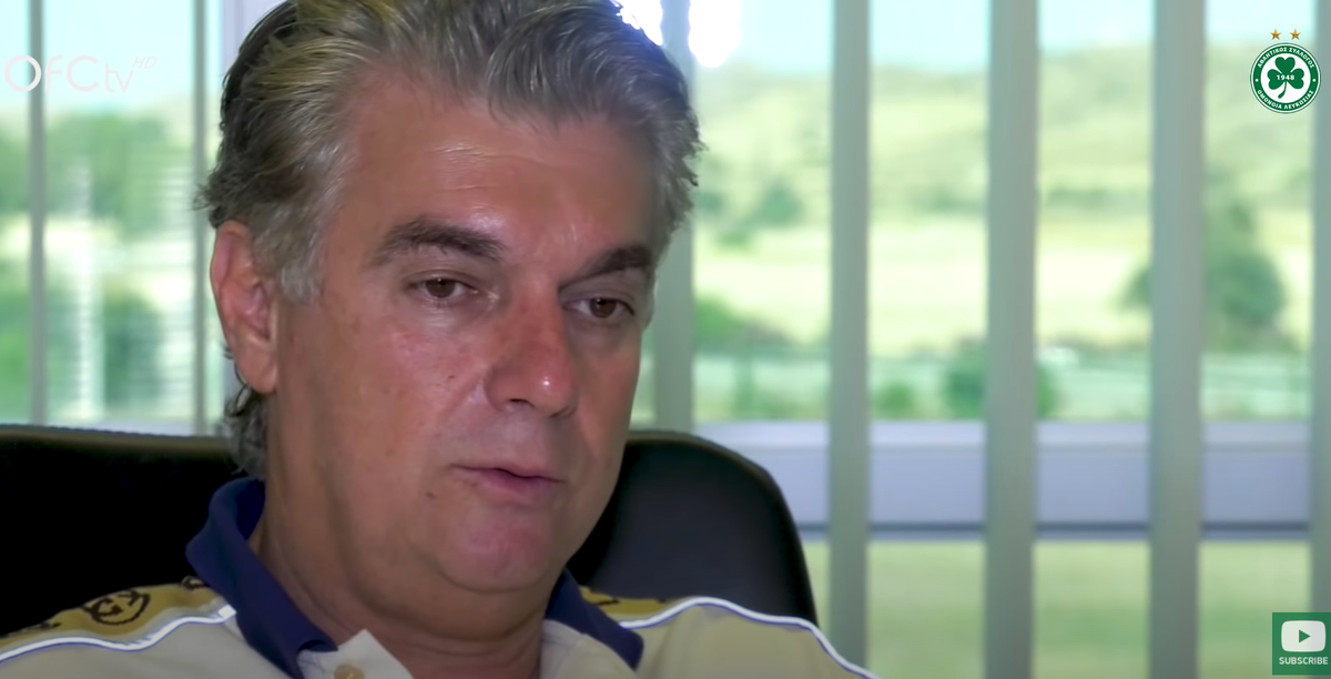 Όταν ο Παπασταύρου πήρε τον λόγο στα αποδυτήρια  thumb