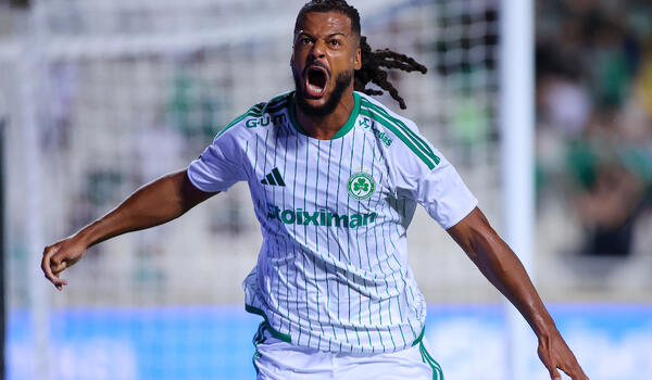 ΓΚΟΛ από Ντιονί και έντονος πανηγυρισμός! image