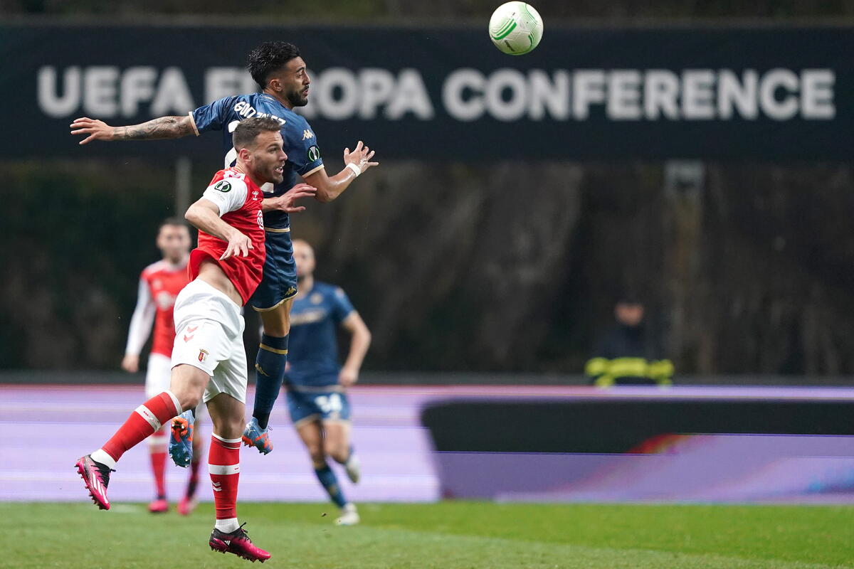 Europa Conference League: Ο Γιόβιτς έστειλε τους «βιόλα» στους «16» thumb