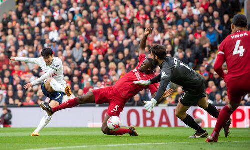 Premier League: Απίστευτο ματς στο «Ανφιλντ»  thumb
