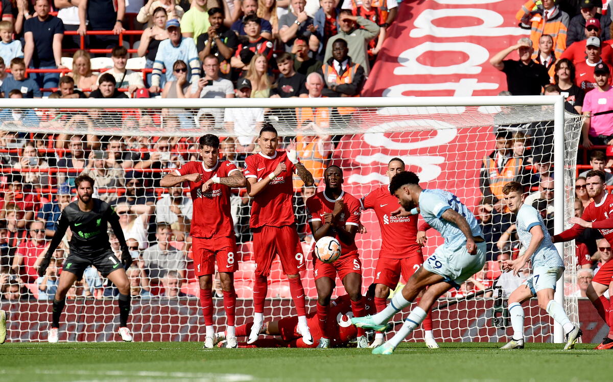 Premier League: Με ανατροπή και VAR η πρώτη νίκη της Λίβερπουλ thumb