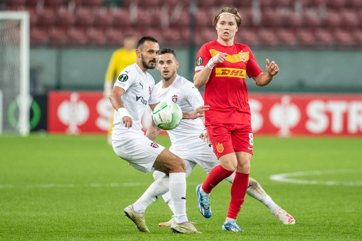 Europa Conference League: «Πάρτι» της Άιντραχτ και 5-0 την Ελσίνκι thumb