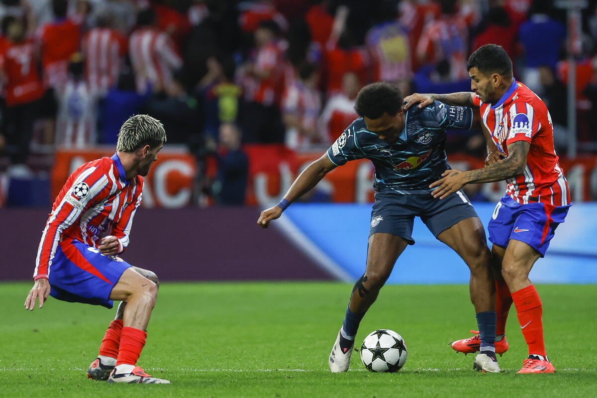 Champions League: Η Μπαρτσελόνα «πληγώθηκε» στο Πριγκιπάτο, «όρθια» η Άρσεναλ, στο 90' η λύτρωση για την Ατλέτικο thumb