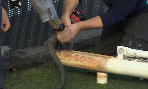 20 λεπτά καθυστέρηση για ένα φοβερό λόγο: Πριόνισαν την εστία! thumb