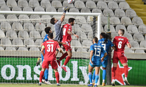 Ομόνοια-Ολυμπιακός 0-0: Όρθια με Φαμπιάνο, αναμένει κλήρωση για Europa!  thumb