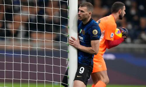 Ίντερ - Βενέτσια 2-1: Ανατροπή με Τζέκο στο 90' thumb