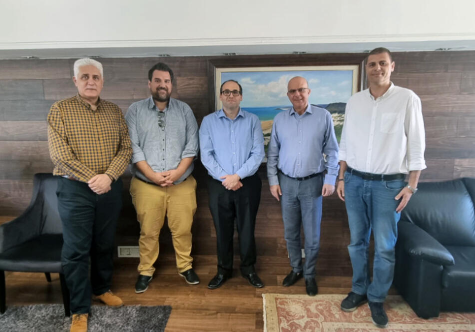 Συνέχεια των συναντήσεων της ΕΑΚ με τα πολιτικά κόμματα ΔΗΚΟ, ΔΗΠΑ και Οικολόγους thumb