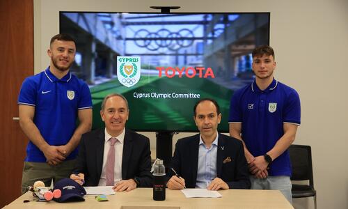 ΚΟΕ και TOYOTA Κύπρου ανανέωσαν τη συνεργασία τους thumb