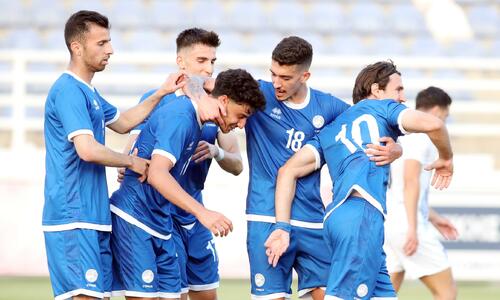 Πάρτι η Κύπρος με... καλεσμένη την Ελλάδα! (pics) thumb