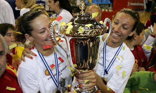 Έκλεψαν το τρόπαιο του Eurocup από τον Αθηναϊκό! thumb