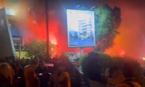 Βίντεο ST: Μαζεύονται για τα πανηγύρια στο οίκημα! thumb