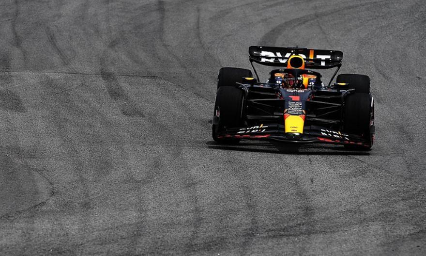 F1: Διακόπηκαν λόγω κακοκαιρίας οι κατατακτήριες, πήρε την pole o Φερστάπε thumb
