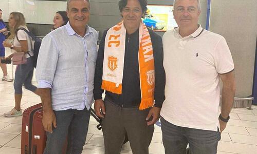 Βιολάρης και Ταραπουλούζης υποδέχθηκαν τον Καμορανέζι! thumb