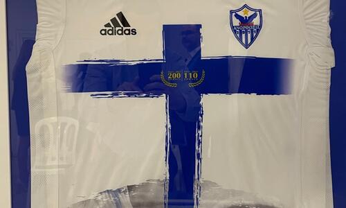 Από αύριο η φανέλα (pics) thumb