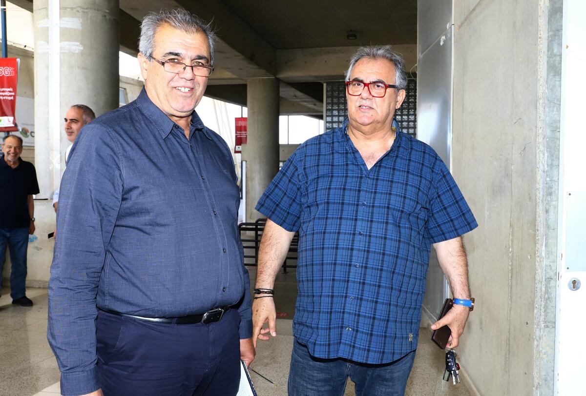 Απάντησε σε Φαντάρο: «Θα πρέπει οι ίδιοι να...» thumb