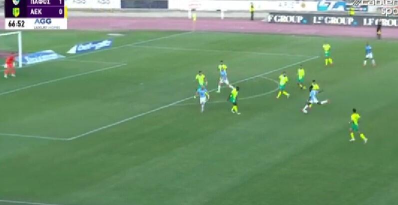 ΒΙΝΤΕΟ: Φοβερό γκολ ο Κίνα για το 2-0 thumb