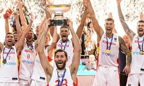Αποθέωση για τους πρωταθλητές Ευρώπης (videos) thumb