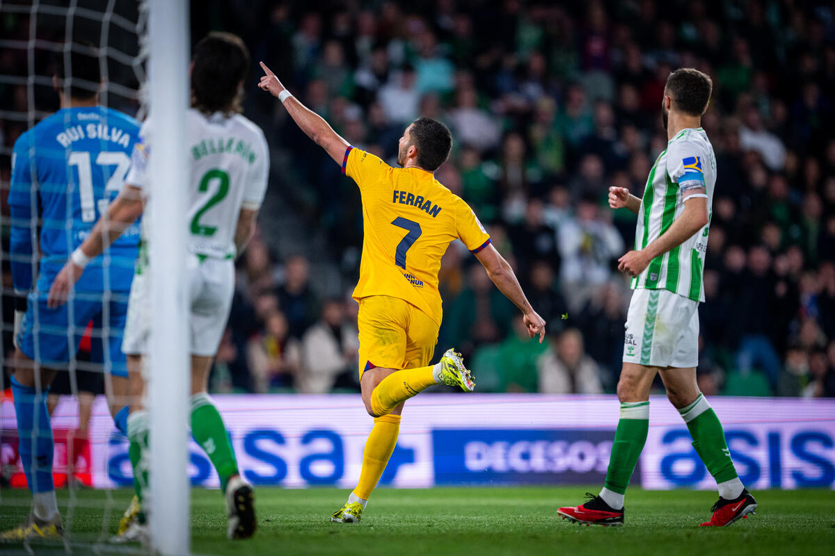 La Liga: «Σόου» Φεράν Τόρες στη νίκη της Μπαρτσελόνα thumb