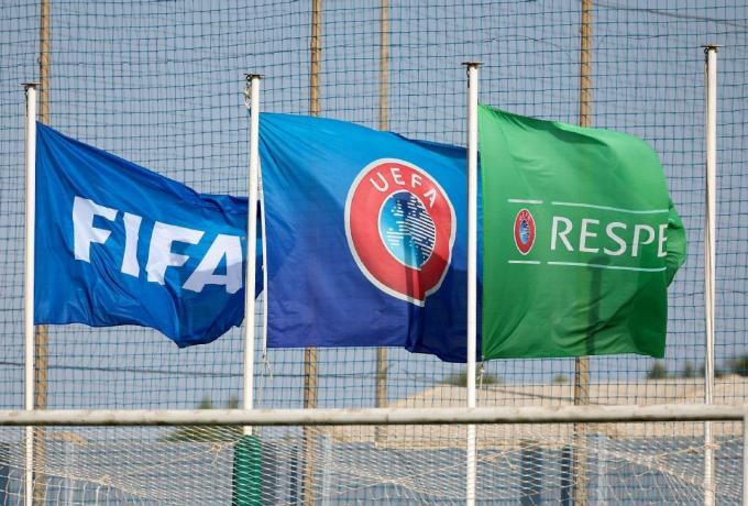Νέες αυστηρές κυρώσεις της FIFA για φαινόμενα ρατσισμού thumb