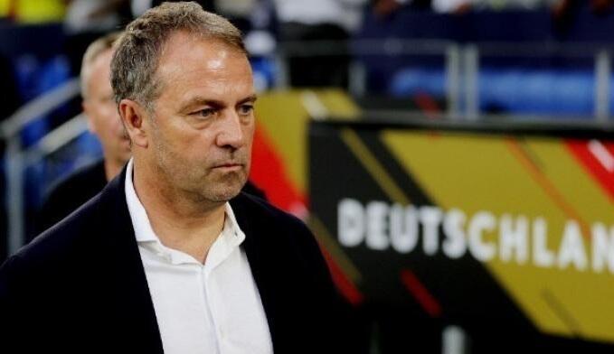 «Πρώτος στόχος της Μπαρτσελόνα ο Χάνσι Φλικ» thumb