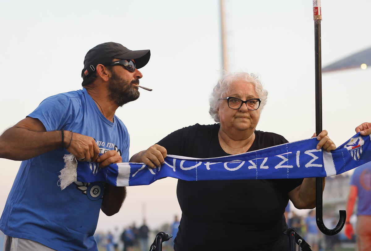 Επική ανάρτηση El Sombrero για την... σούπερ γιαγιά της Ανόρθωσης! thumb