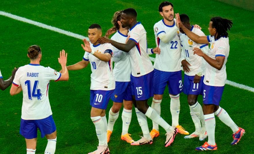 Μπήκε με το δεξί στο Euro η Γαλλία χωρίς να εντυπωσιάσει! thumb