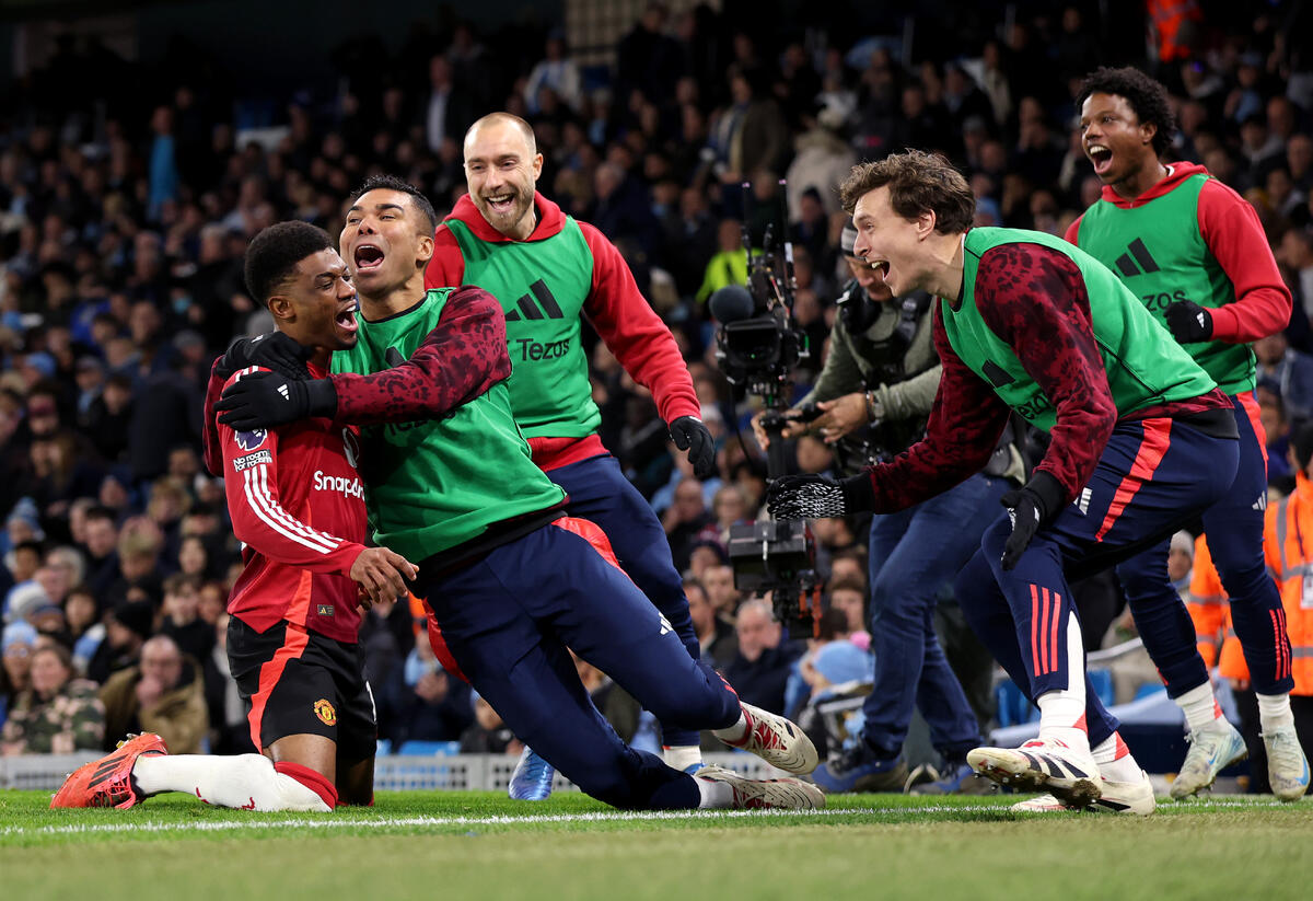 Premier League: Αφεντικό του Μάντσεστερ η Γιουνάιτεντ με μυθική ανατροπή thumb