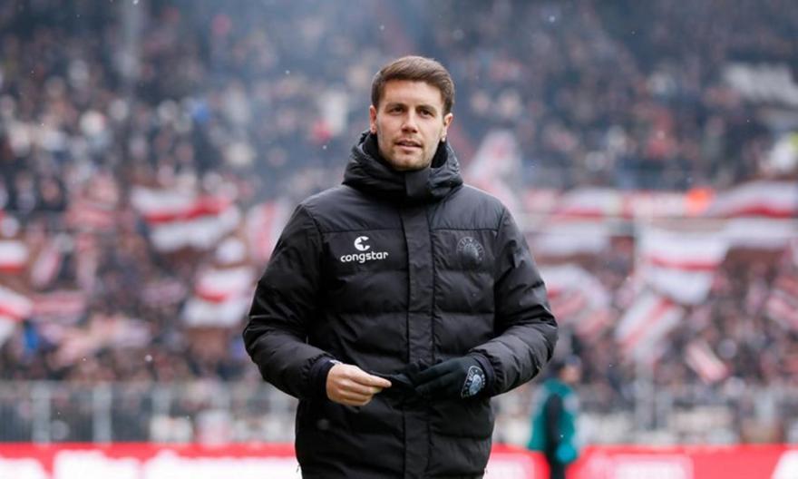 Αυτός είναι ο νεαρότερος head coach στην ιστορία της Premier League! thumb
