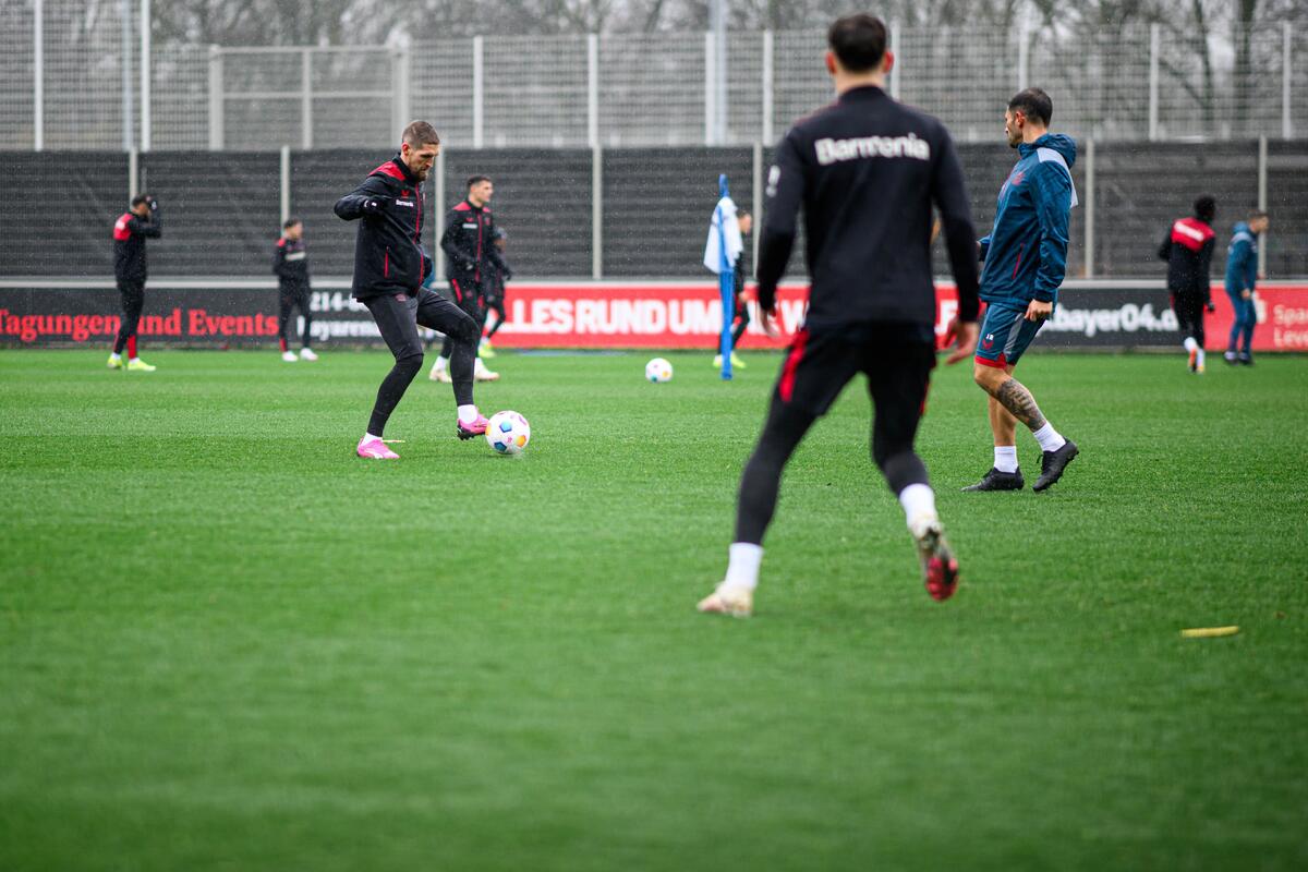 Bundesliga: Ντέρμπι κορυφής στο Λεβερκούζεν thumb