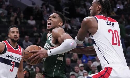 NBA: Με οδηγό Αντετοκούνμπο πρώτη νίκη στην πρεμιέρα για Μπακς thumb