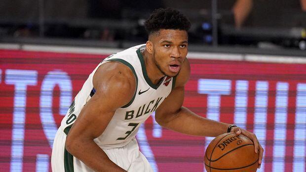 NBA: Πρεμιέρα με Σέλτικς, Χριστούγεννα με Γουόριορς οι Μπακς thumb