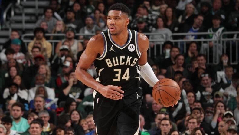 NBA: Πέμπτη σε πωλήσεις η φανέλα του Γιάννη thumb