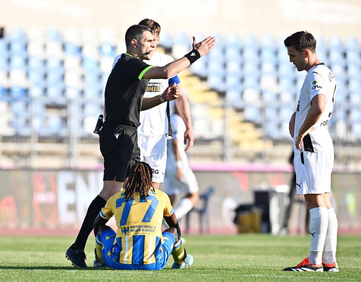 Τι είπε για το 2-0 του ΑΠΟΕΛ: «Υπάρχει επαφή αλλά...» thumb