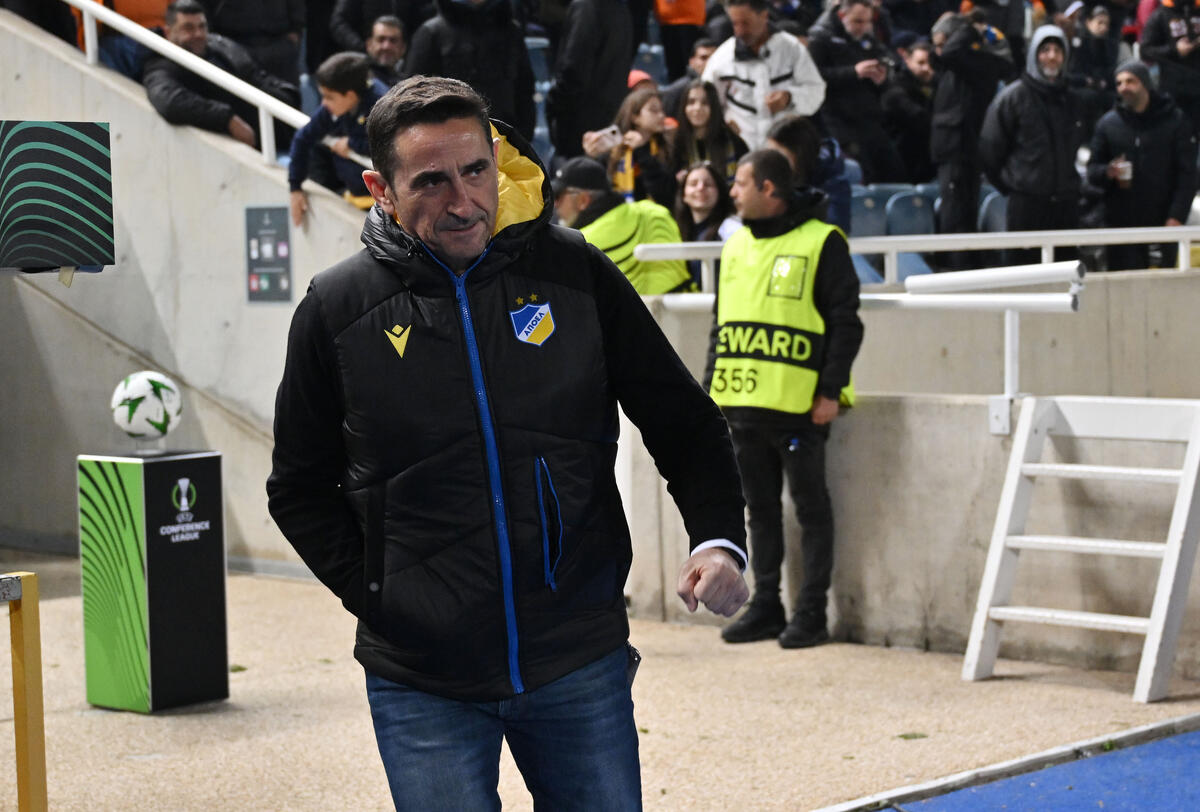 Χιμένεθ: «Ο επόμενος πόλεμος είναι το επόμενο παιχνίδι - Δεν μιλάμε για εμφύλιους» thumb