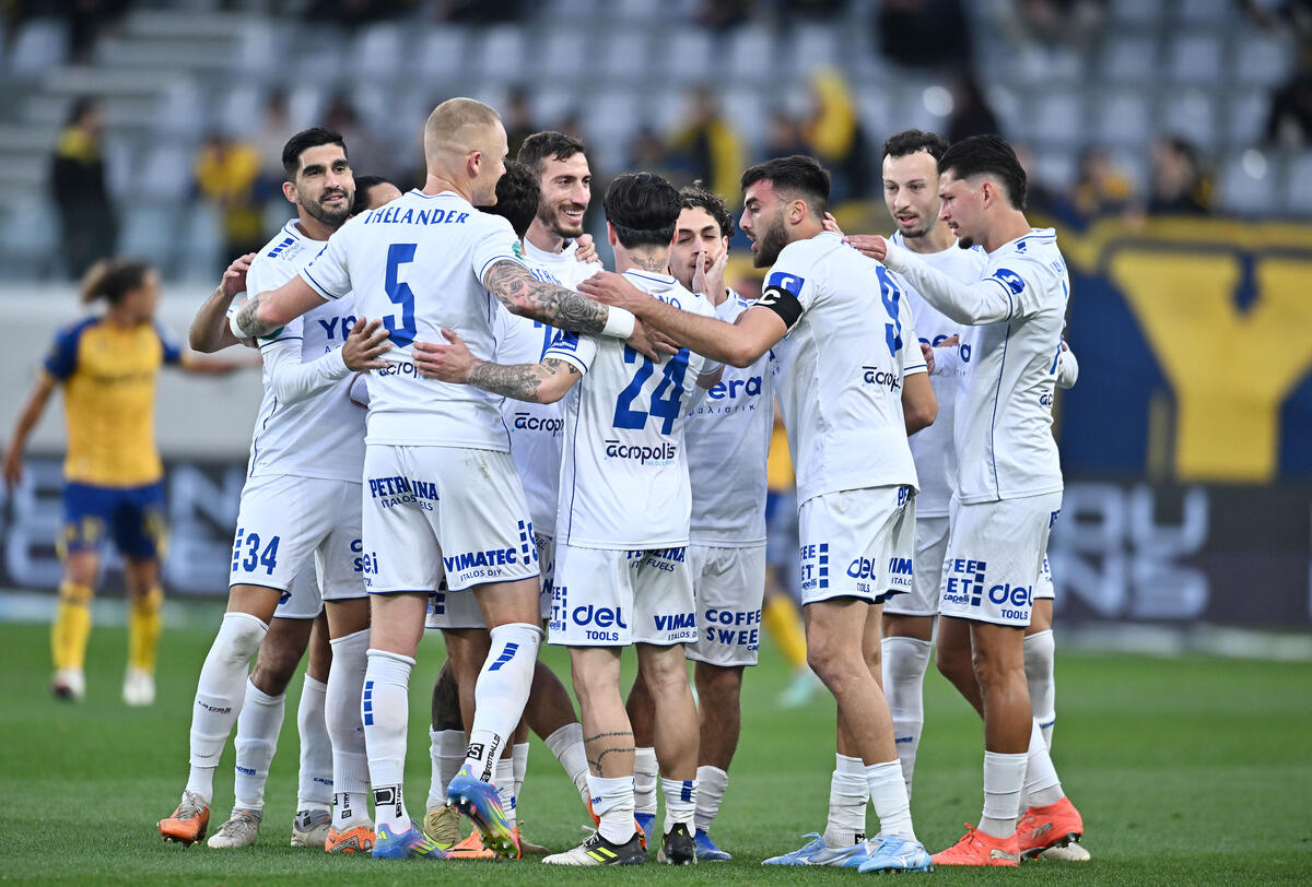 ΑΕΛ – Ομόνοια Αραδίππου 1-2: Πέταξαν… τα «περιστέρια» και προσπέρασαν! thumb