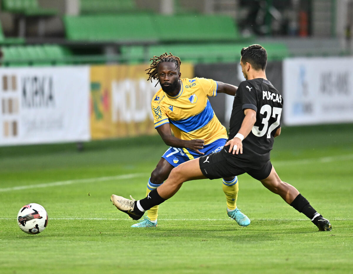 ΤΕΛΙΚΟ: Πετροκούπ - ΑΠΟΕΛ 1-1 thumb