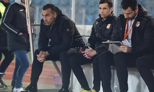 Τι έκανε πριν την έναρξη του αγώνα ο Αυγουστή (εικόνες) thumb