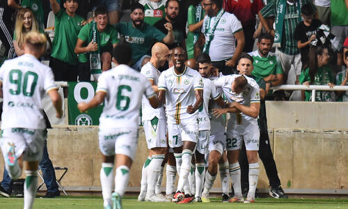Πρώην «πολυβόλο» της Ομόνοιας είδε από κοντά το «αιώνιο»! (ΦΩΤΟ) thumb