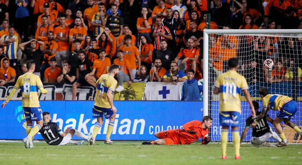 ΒΙΝΤΕΟ: Η προβολή του Φαράζ για το 1-0 της ΑΕΚ! thumb
