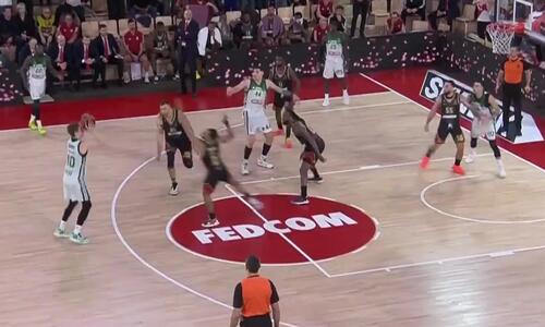 Η φοβερή τριποντάρα buzzer-beater του Γκριγκόνις! (ΒΙΝΤΕΟ) thumb
