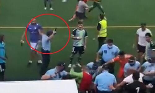 Χάος στην Πορτογαλία: Ξύλο οπαδών-παικτών, αστυνομικός πυροβόλησε στον αέρα! thumb