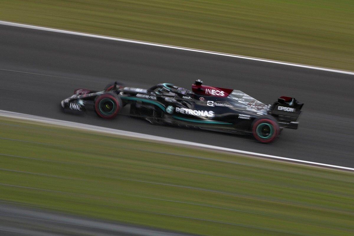 Formula 1, GP Βραζιλίας: Ποινή 5 θέσεων στον Λούις Χάμιλτον thumb