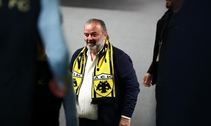 Καταγγέλλει εισβολή του Ηλιόπουλου στα αποδυτήρια και φραστική επίθεση στον Λουτσέσκου! thumb