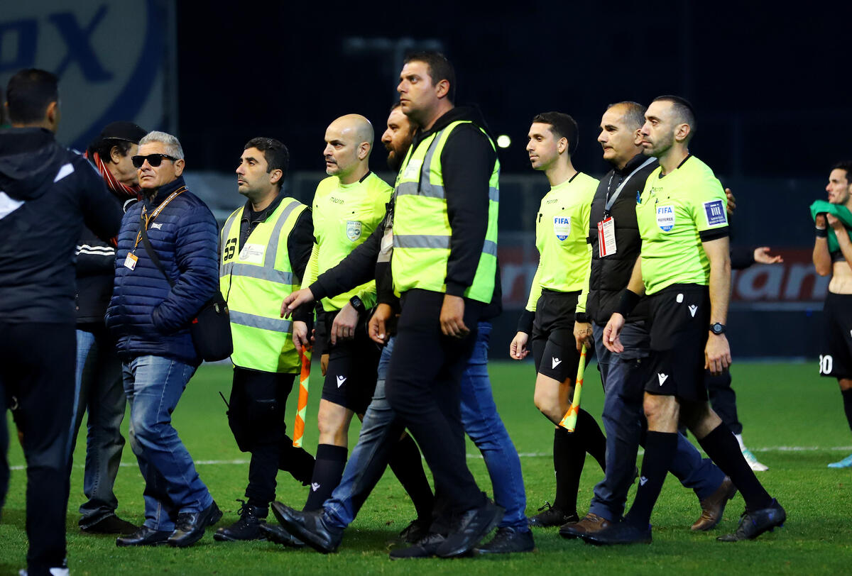 Ένταση στο Αμμόχωστος μετά το τέλος του αγώνα (εικόνες) thumb