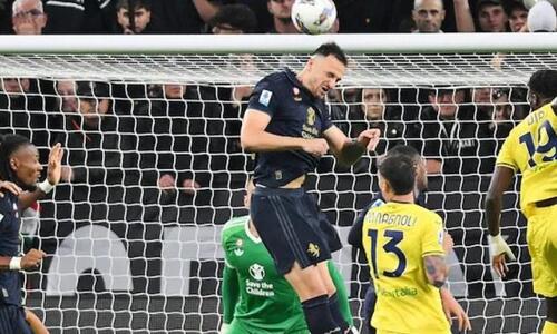 Με αυτογκόλ στο 90+5' λύγισε τη Λάτσιο και πάτησε κορυφή η Γιουβέντους thumb