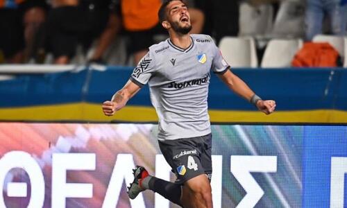 Συγκινεί: «Στη γη ή στον ουρανό...» thumb