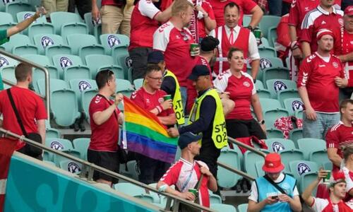 Νέα... κόντρα της UEFA για σημαία στα χρώματα της ΛΟΑΤΚΙ thumb