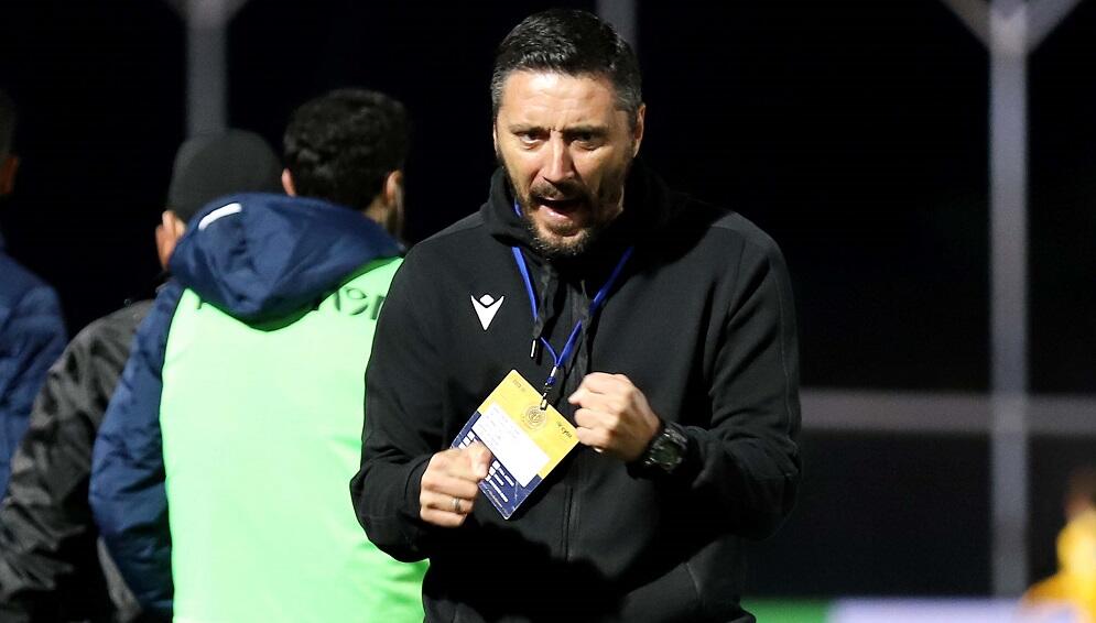 Οι «παπάδες» του Κέρκεζ θυμίζουν το... τσουβάλι του Κρόιφ! thumb
