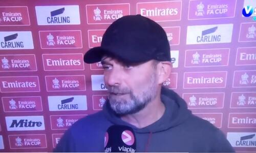 «Φόρτωσε» ο Κλοπ: «Είναι μια ηλίθια ερώτηση!» (vid) thumb